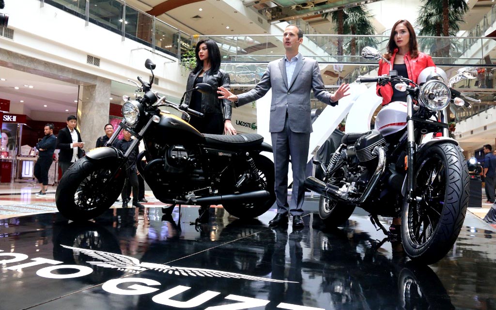 Piaggio Resmi Jual Moto Guzzi Seri V9 dan Vespa Settantesimo 