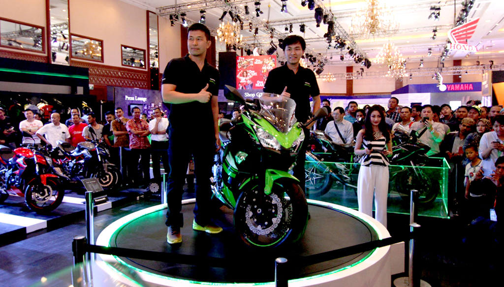 Kawasaki Ninja 650 Muncul di IMOS 2016 Harga Rp 164 Jutaan