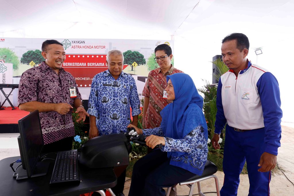 Honda Gelar Pelatihan Safety Riding  dan Service Gratis Bagi Guru