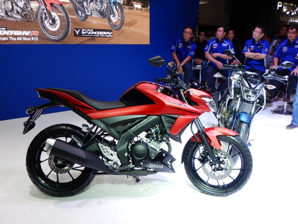 Yamaha V-Ixion R Bermesin R15 Berkapasitas 155cc VVA