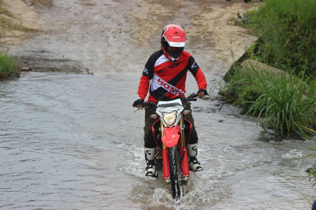 Komunitas Honda Berkemah Sambil Jajal CRF150L