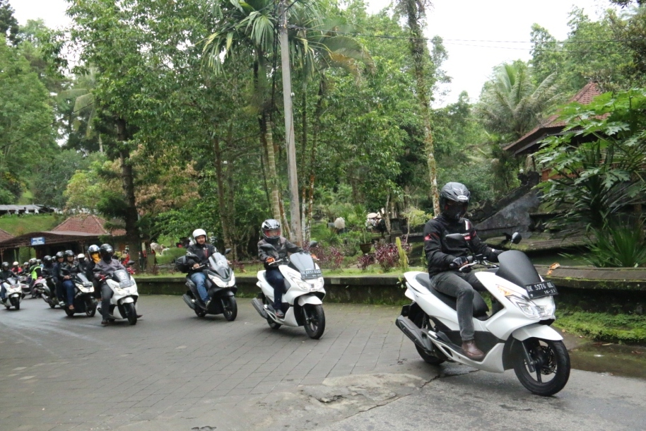 Begini Cara Pecinta Honda PCX Lestarikan Wisata Indonesia