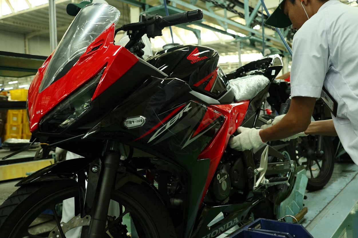 Dibekali Banyak Fitur Baru, Berapa Harga New Honda CBR150R?