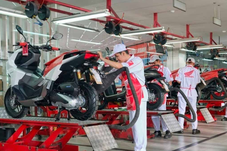 Servis Tepat Waktu, Motor Sehat Dompet Aman